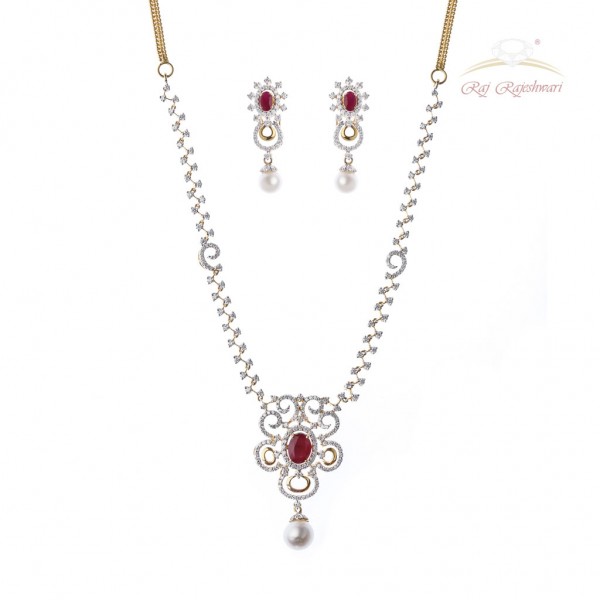 Diamond Studded Necklace Set in 18kt Gold with RUBY